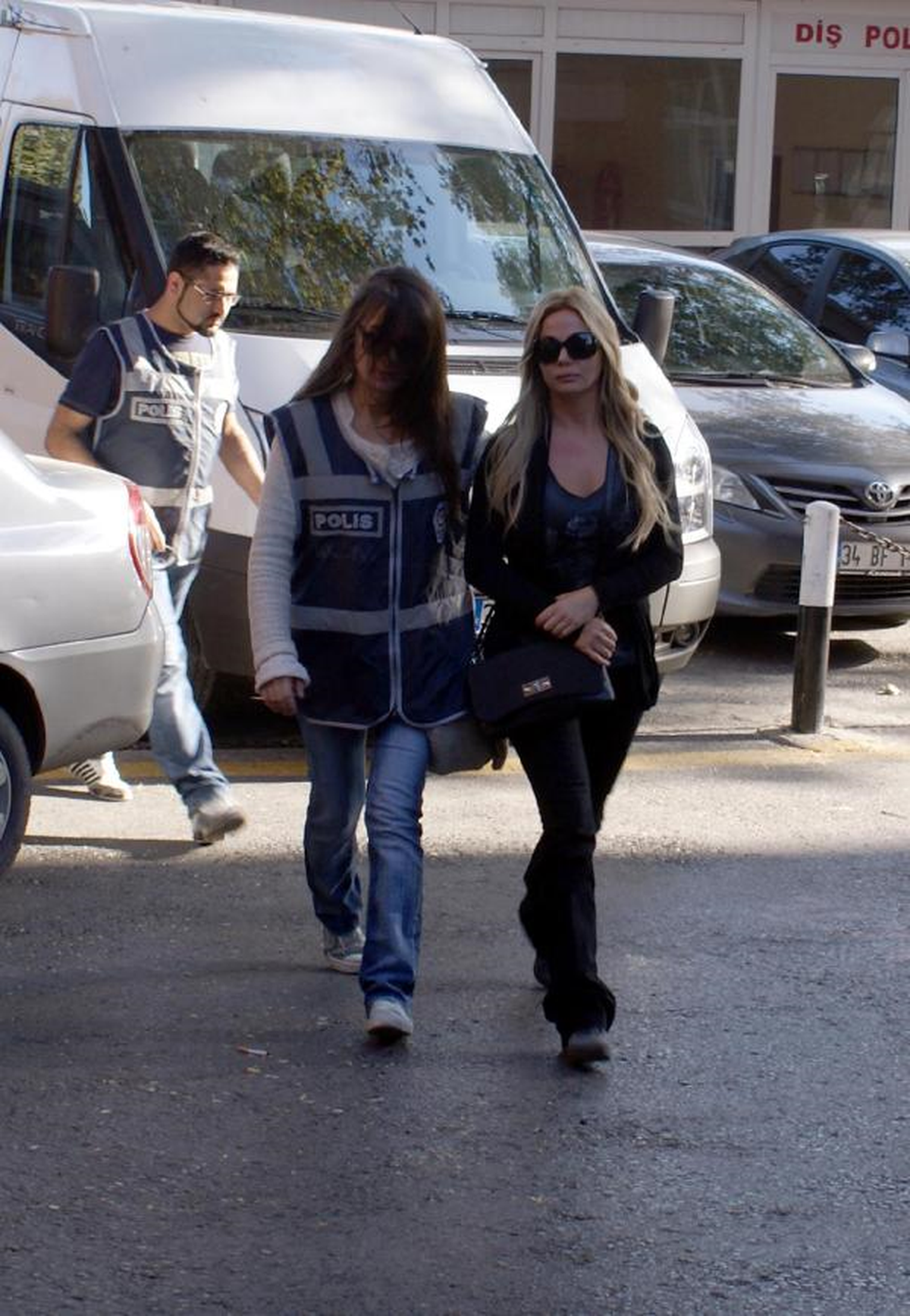 İstanbul\'da Organize Şafak Operasyonu