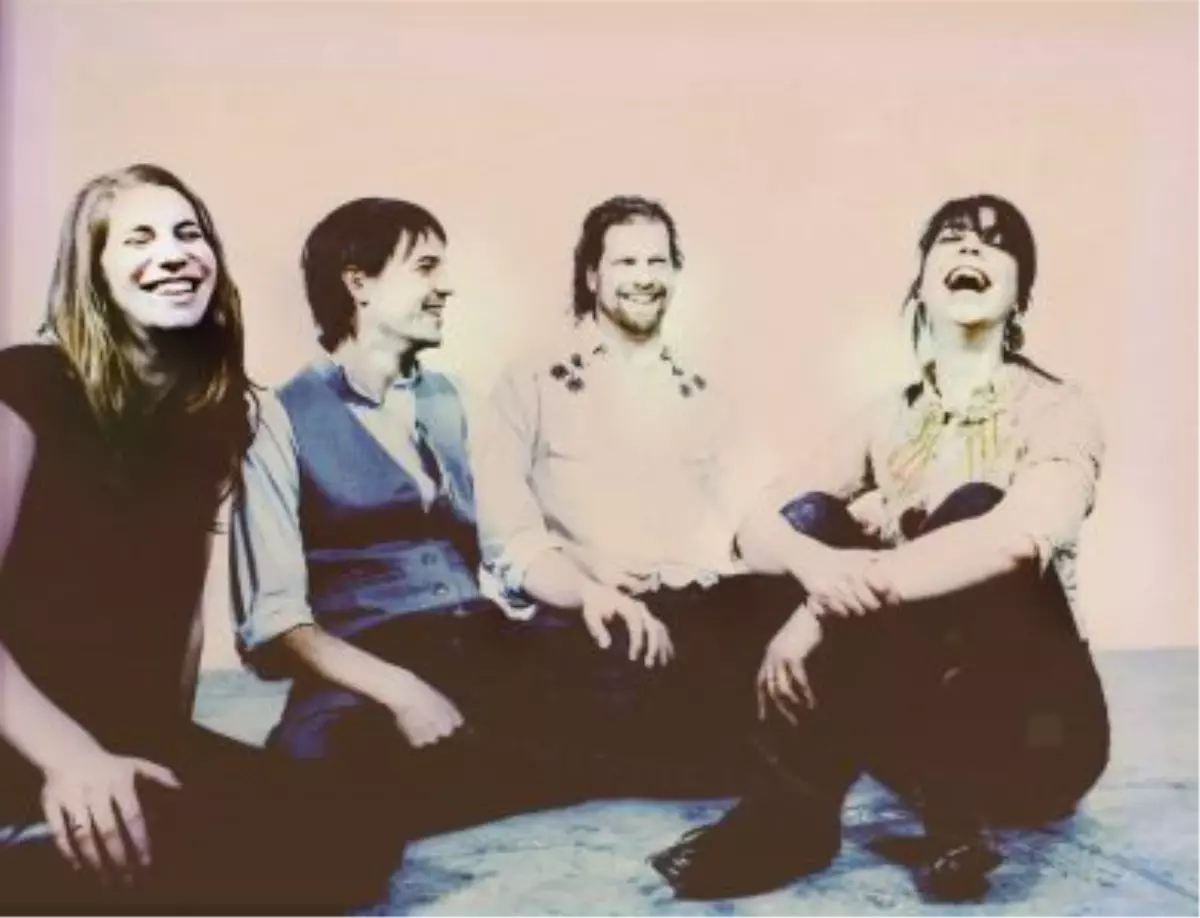 Kanadalı Post Rock Grubu Esmerıne Salon\'da