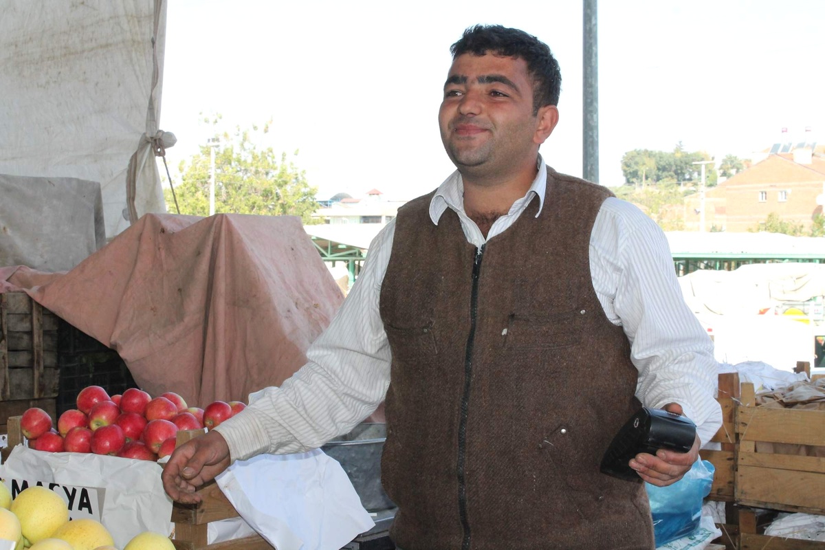 Kırşehir Halk Pazarı\'nda Kredi Kartı Dönemi