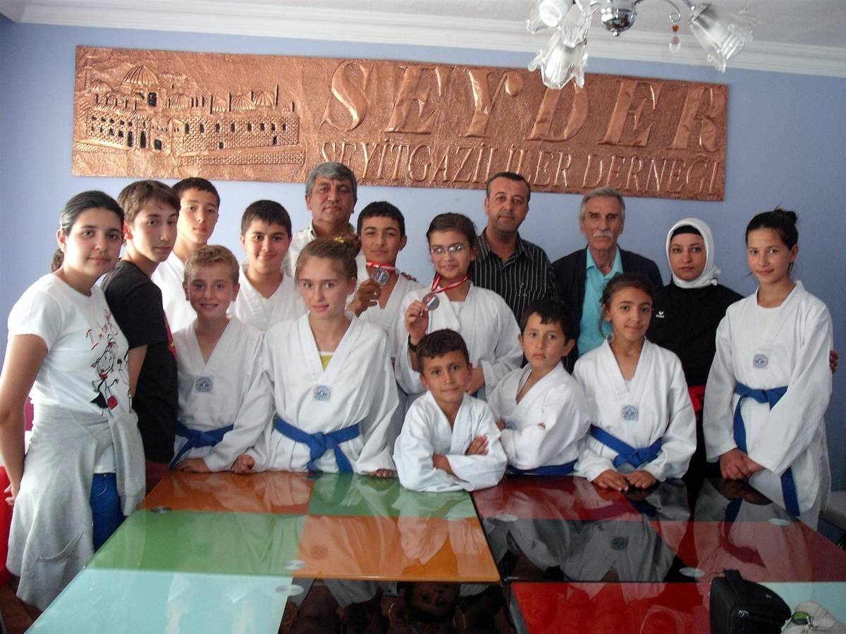 Minik Sporculardan Sey-Der'e Ziyaret