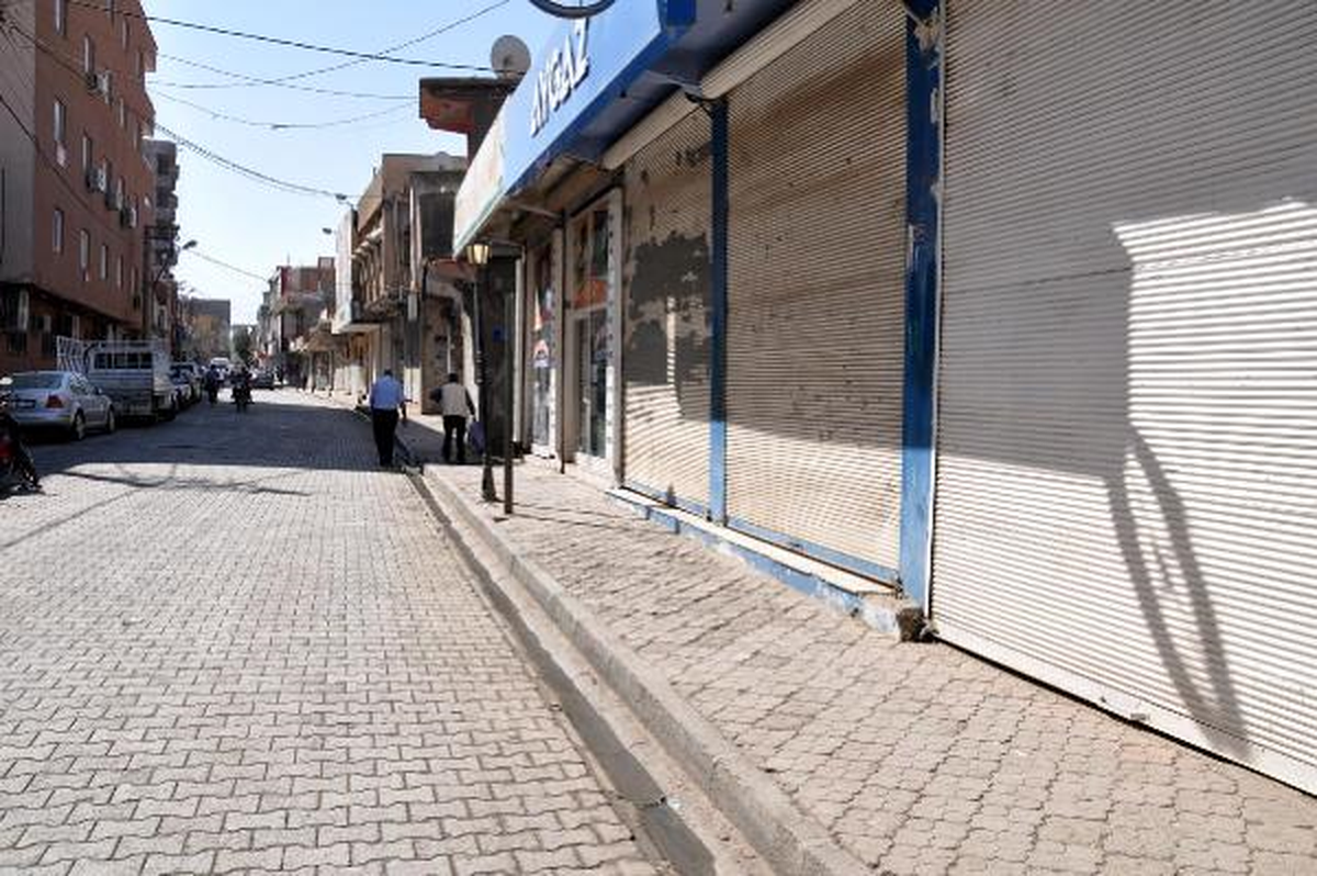 Öcalan İçin Kepenk Kapatma Eylemleri