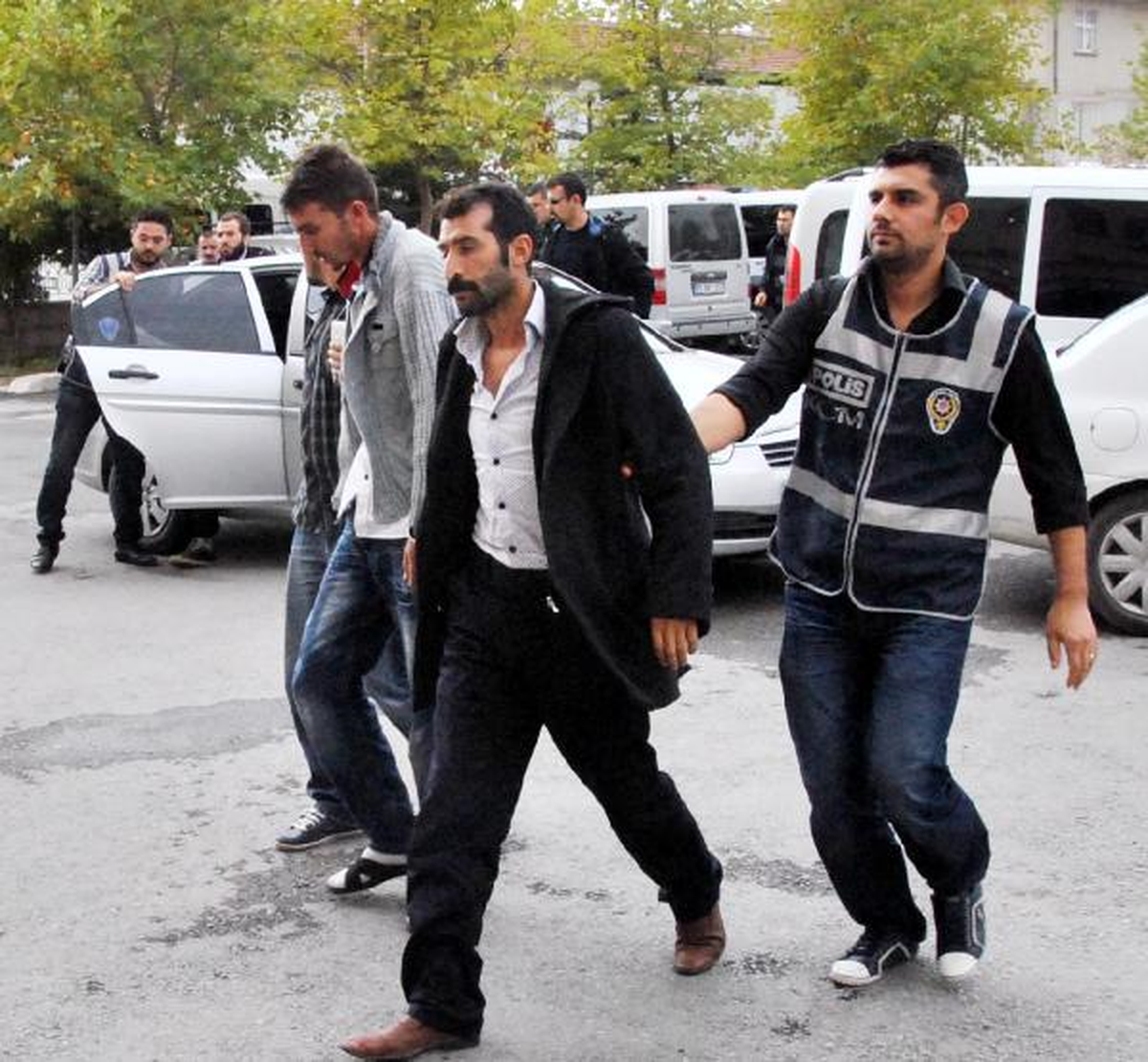 Öğrencilere Esrarlı Sigara Tuzağı