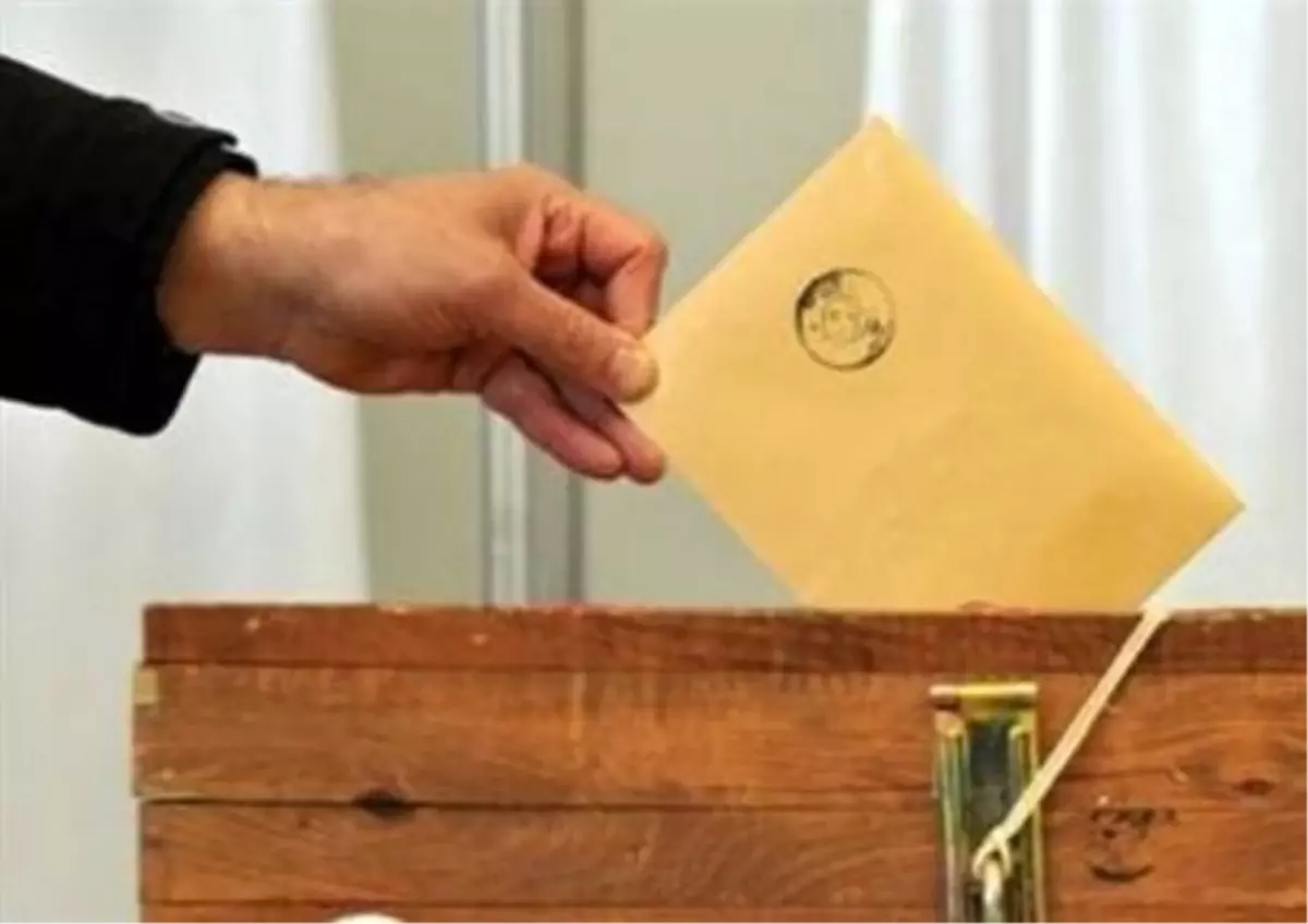 Seçilme Yaşı 18\'e Düşürülüyor