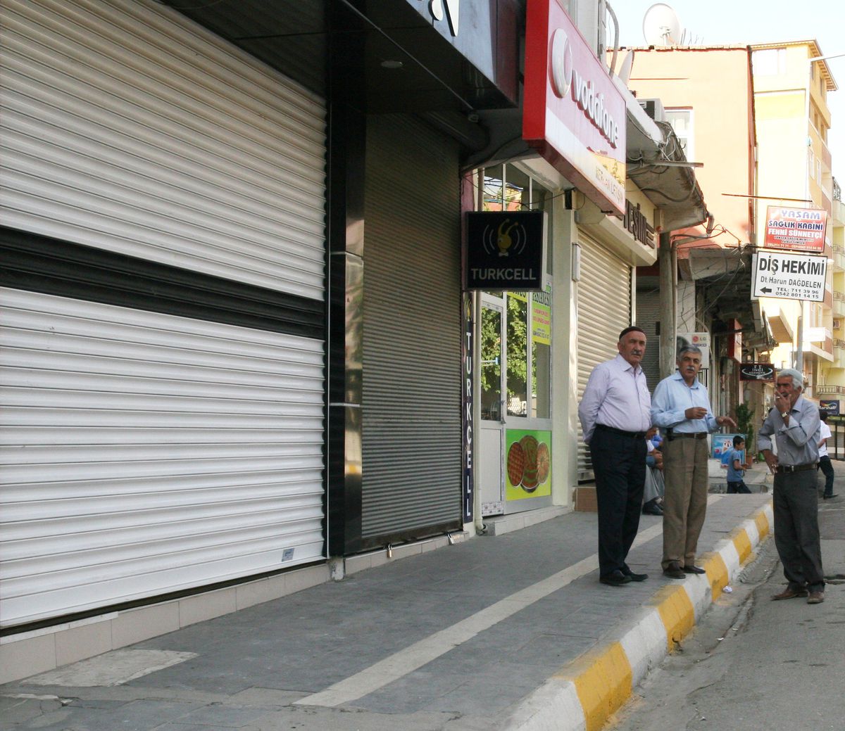 Silvan\'da Kepenkler Açılmadı