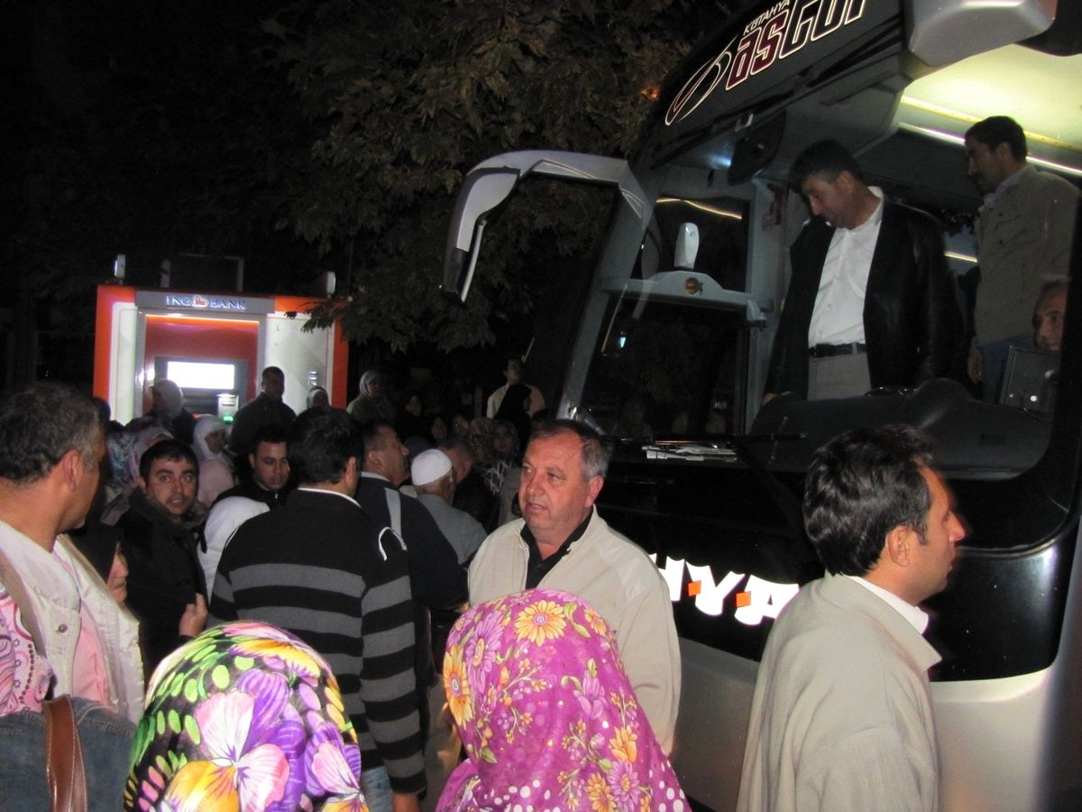 Simav\'da Hacı Adayları Uğurlandı