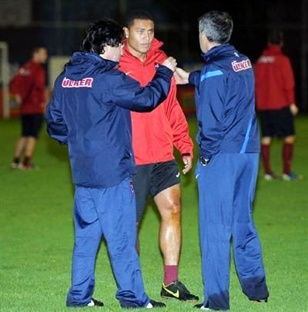 Trabzonspor\'un İdmanında Henrique, Sakatlandı