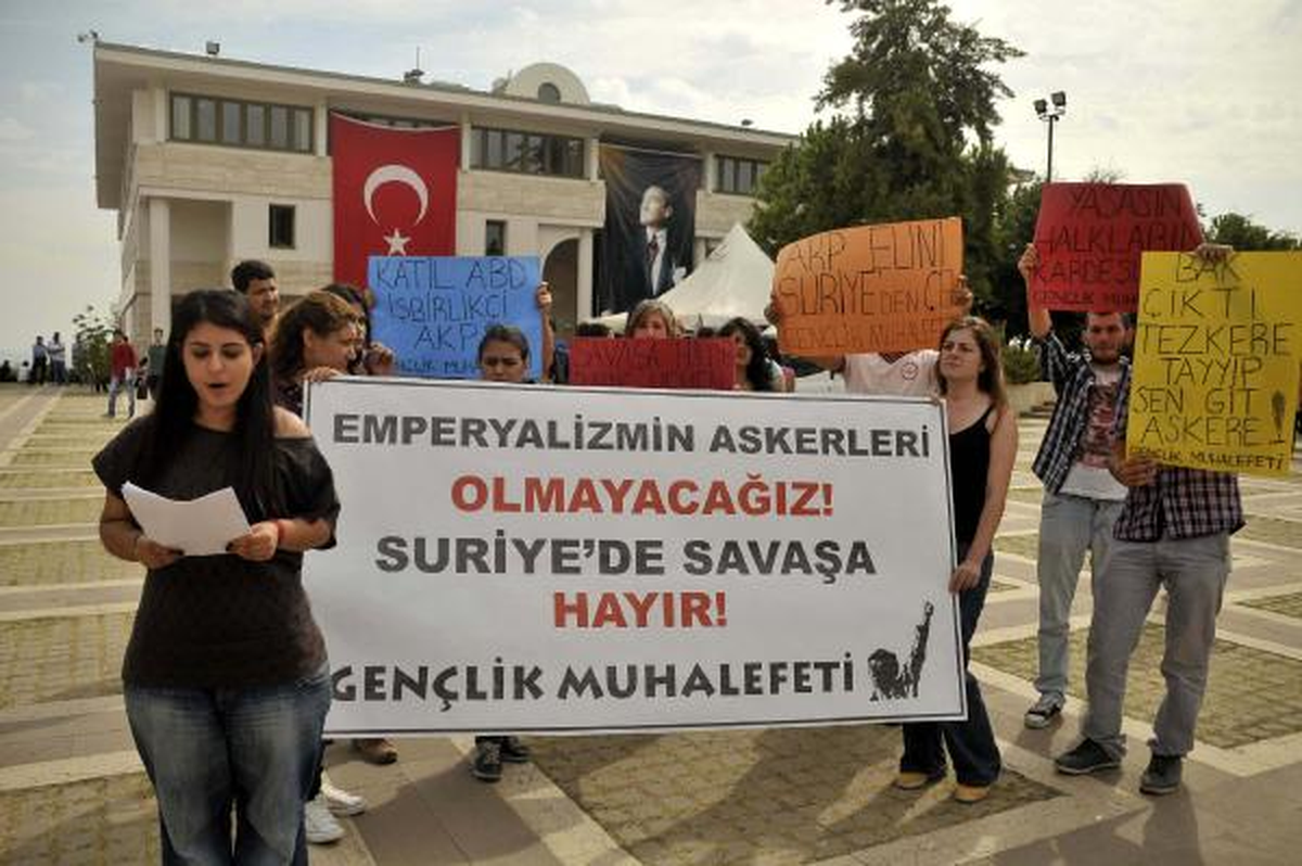 Üniversitelilerden Hükümetin Suriye Politikasına Tepki