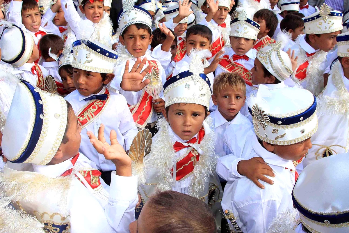 Almanya\'da Kabine, Sünnet ile İlgili Yeni Yasal Düzenlemeyi Kabul Etti