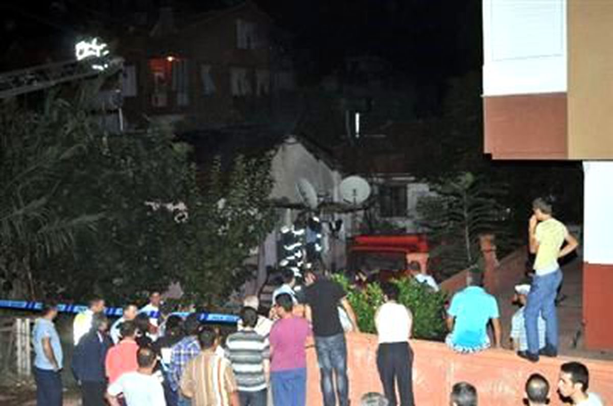 Antalya\'da Ev Yangını: 1 Ölü