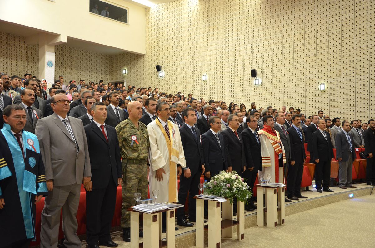 Bakan Kılıç, 7 Aralık Üniversitesi\'nin Akademik Yılı Açılışına Katıldı