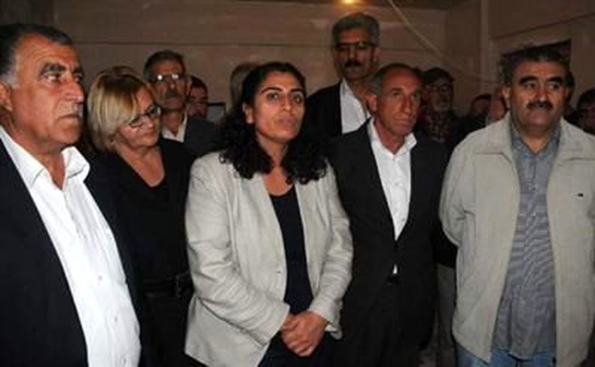 BDP\'li Tuncel: Akp, CHP ve MHP\'nin Durduğu Noktadan Barış Çıkmyor