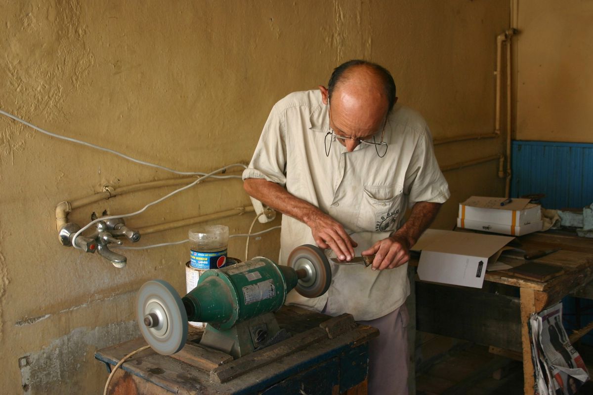 Bıçak Bileyicilerinin İşleri Durgun