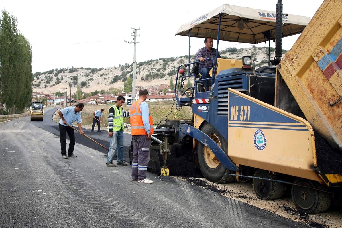 Büyükşehir Yörükkırka Yolunu Asfaltladı