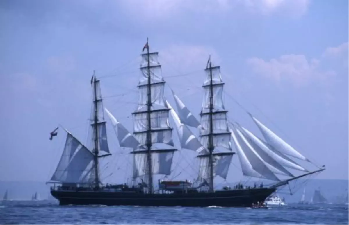 "Clipper Stad Amsterdam" İstanbul\'a Geliyor!