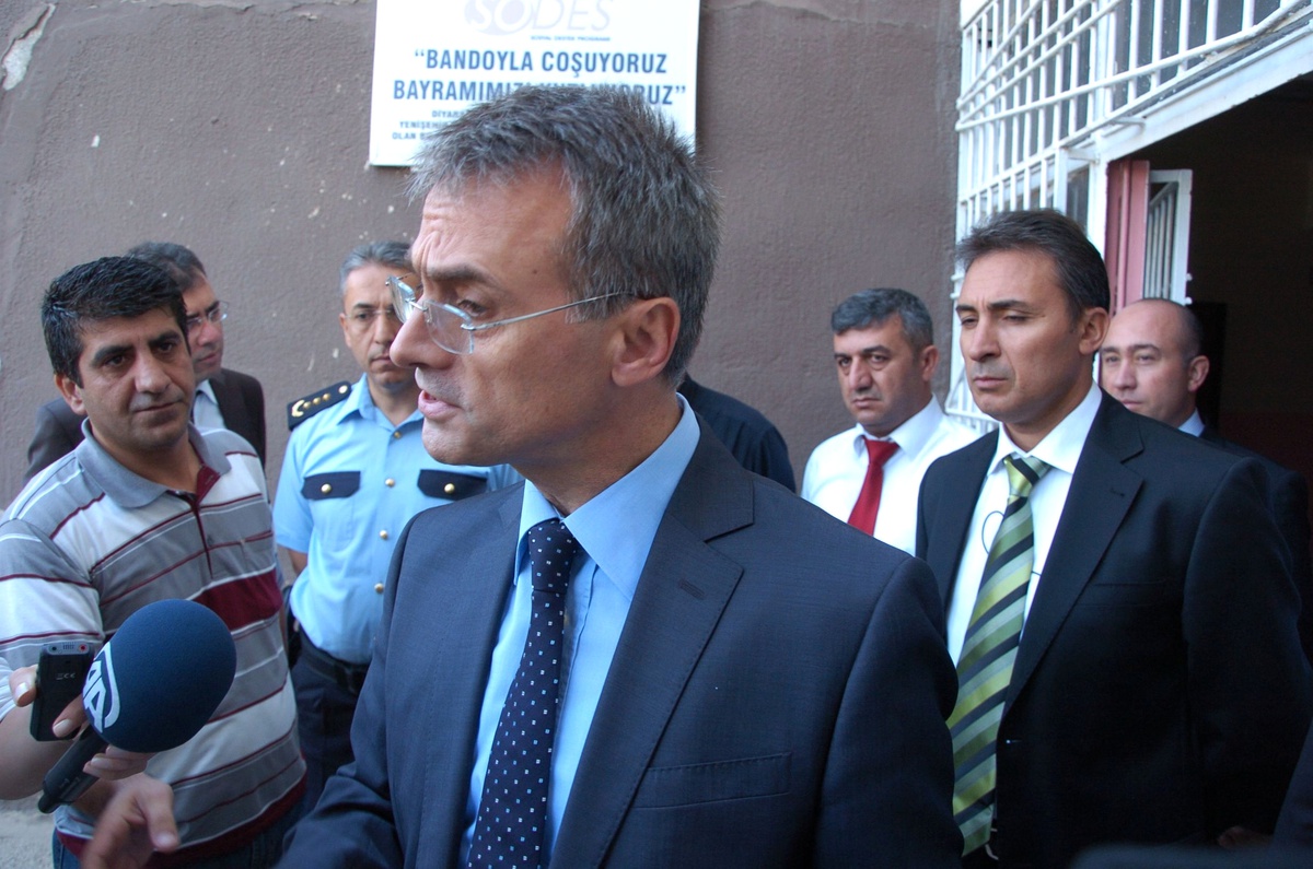Diyarbakır Emniyet Müdürü Güven\'in Açıklamaları