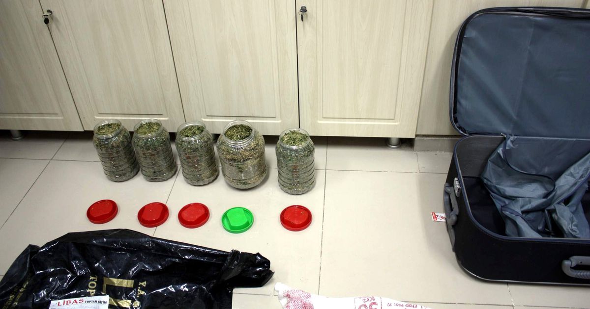 Gaziantep\'te 5 Kilo Esrar Maddesi Ele Geçirildi