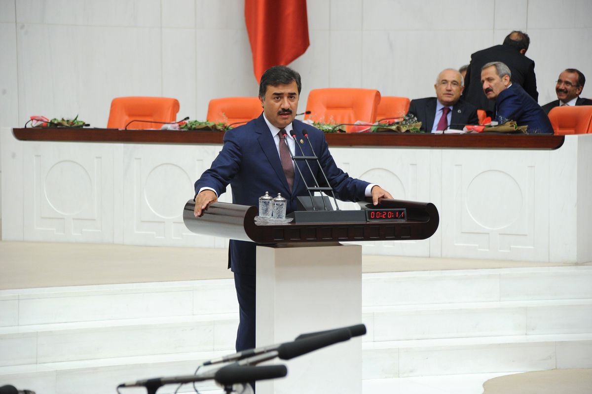 Hamarat\'tan Baro ve Barolar Birliği Seçimleri İçin Yasa Teklifi
