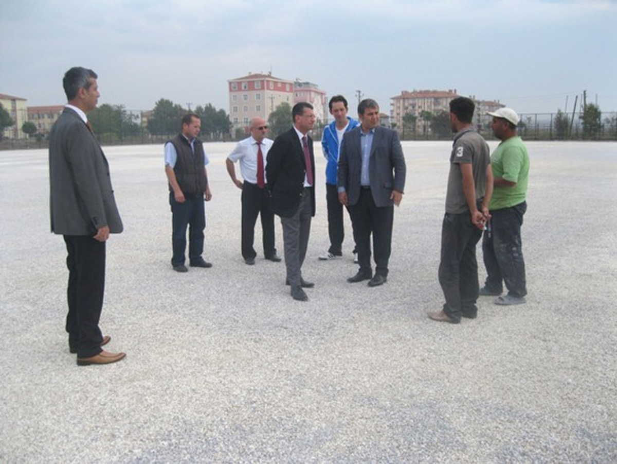 Hayrabolu Şehir Stadına Sentetik Zeminli Saha Yapılıyor