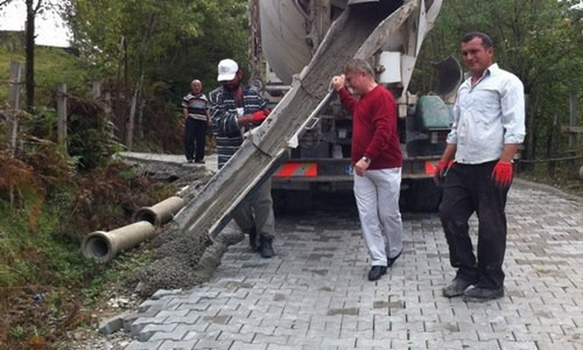 Kilitli Parke Yol Çalışmaları