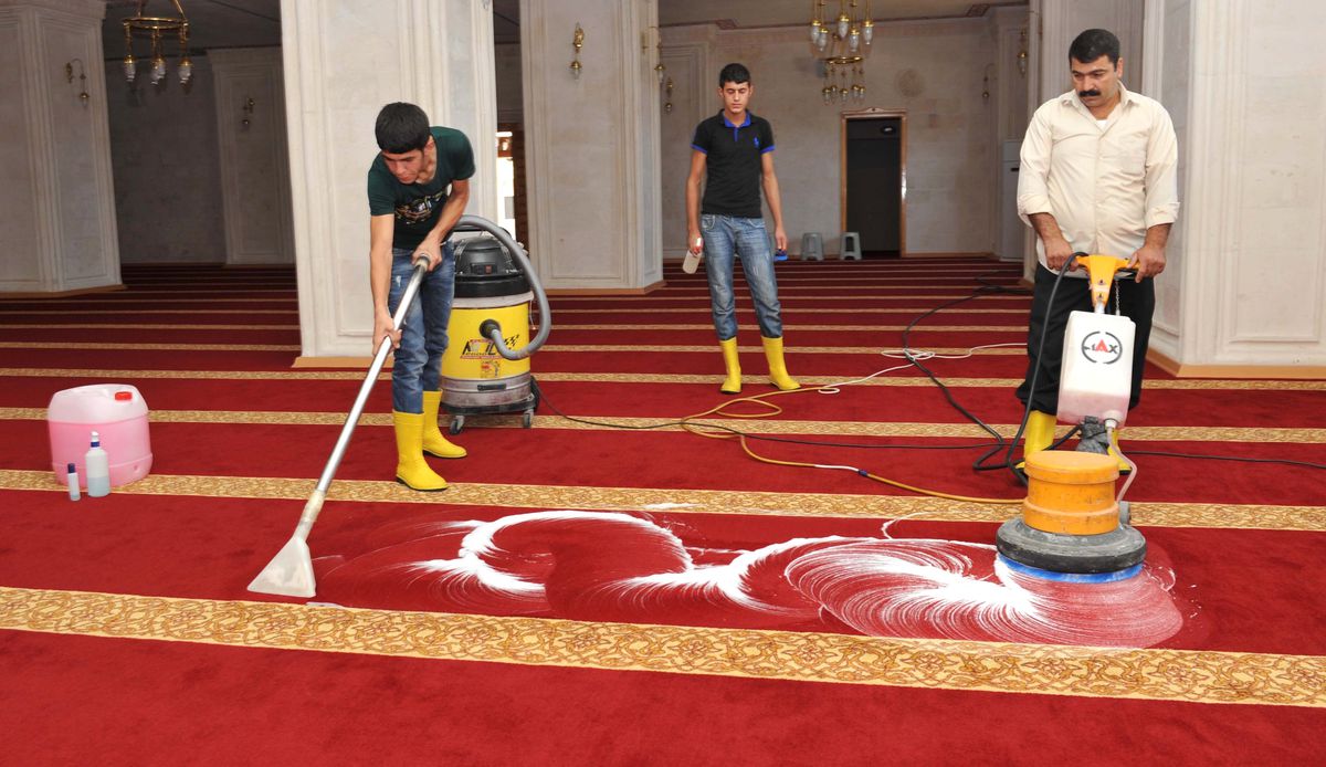 Mardin Belediyesi Cami, Vakıf ve Öğrenci Yurtlarını Temizliyor