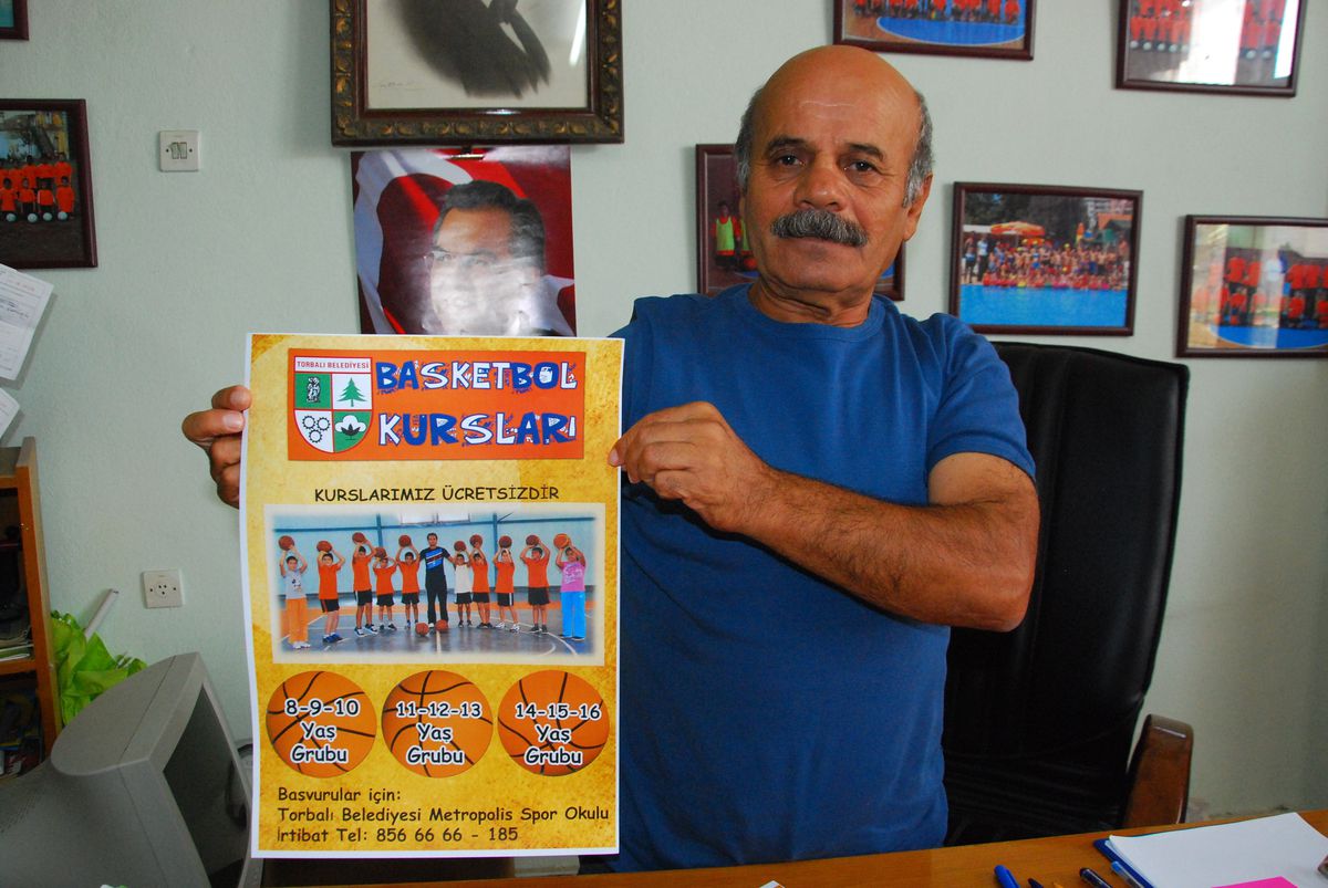 Metropolis 300 Kişiye Basketbol Öğretecek