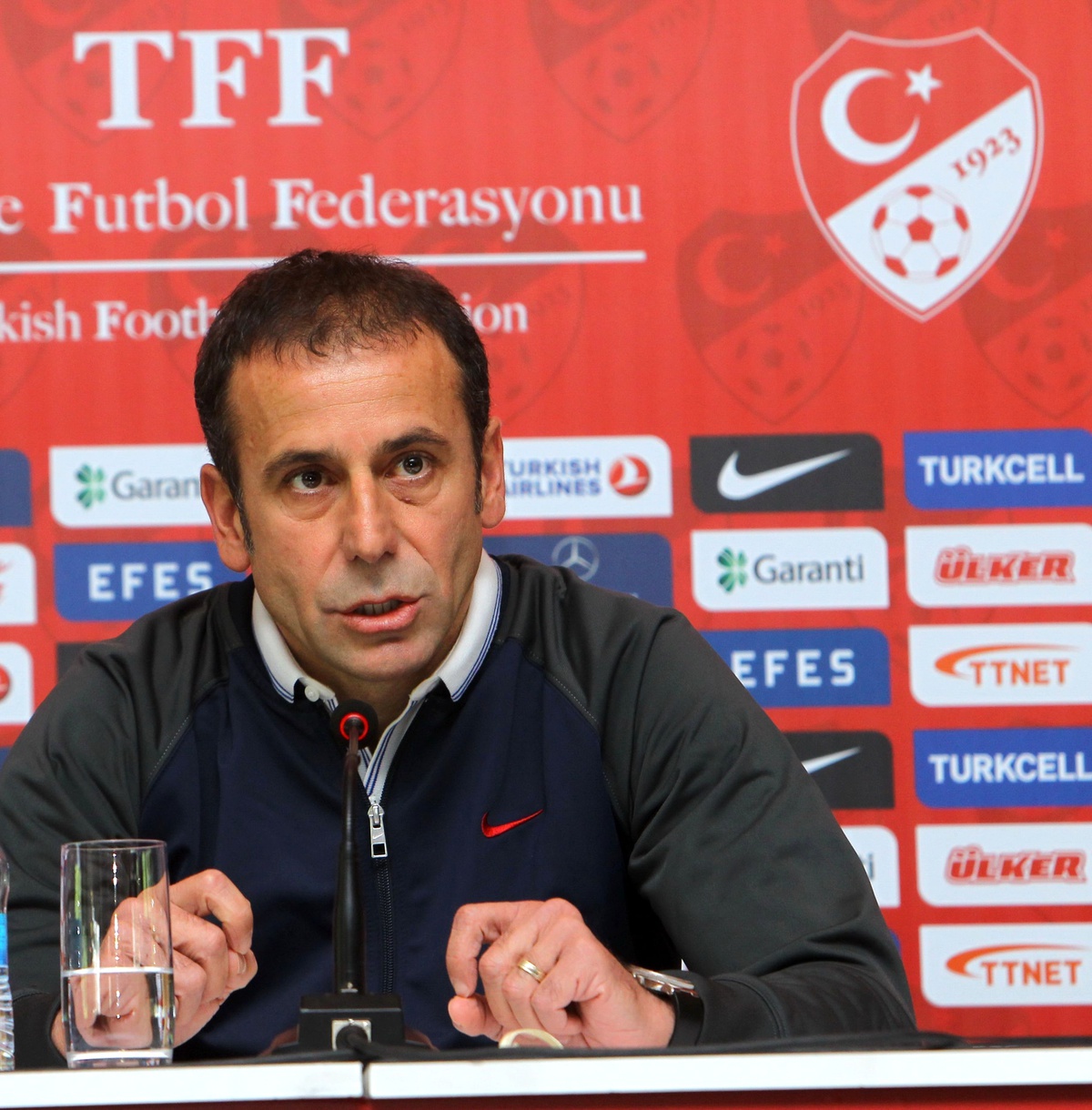 Milli Futbol Takımı Teknik Direktörü Abdullah Avcı, 2014 Dünya Kupası Avrupa Elemeleri\'nde 12...