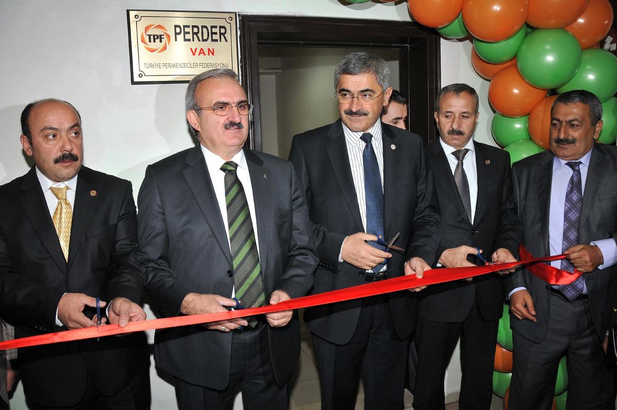 Perder Van\'da 14\'ncü Şubesini Açtı