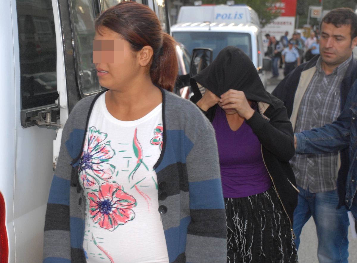 Kadın Hırsızlık Çetesi Yakalandı