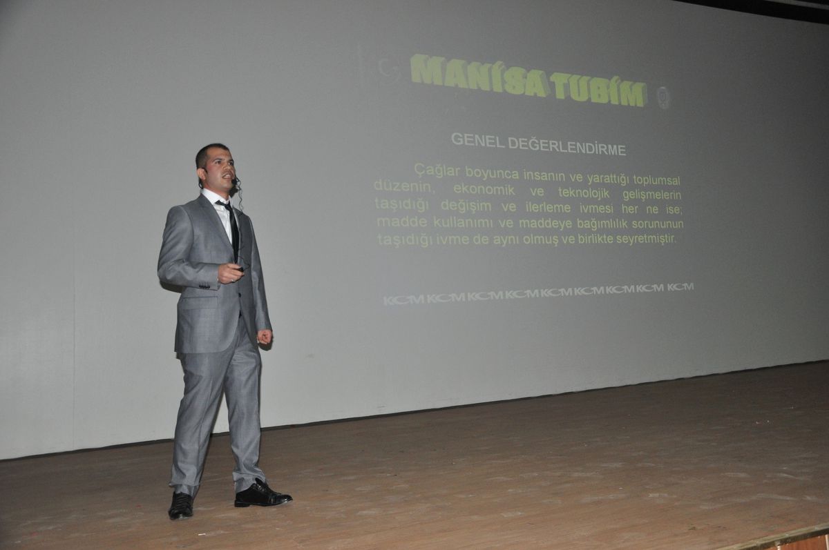 Somalı Öğrenciler Uyuşturucu Maddelere Karşı Bilgilendirildi
