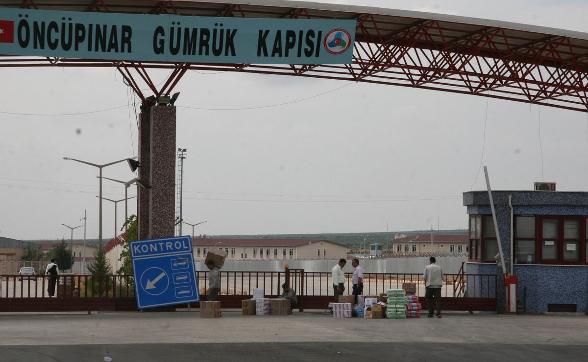 Suriyelilerin Pasaportlarıyla Öncüpınar Sınır Kapısı\'ndan Gelişleri Sürüyor
