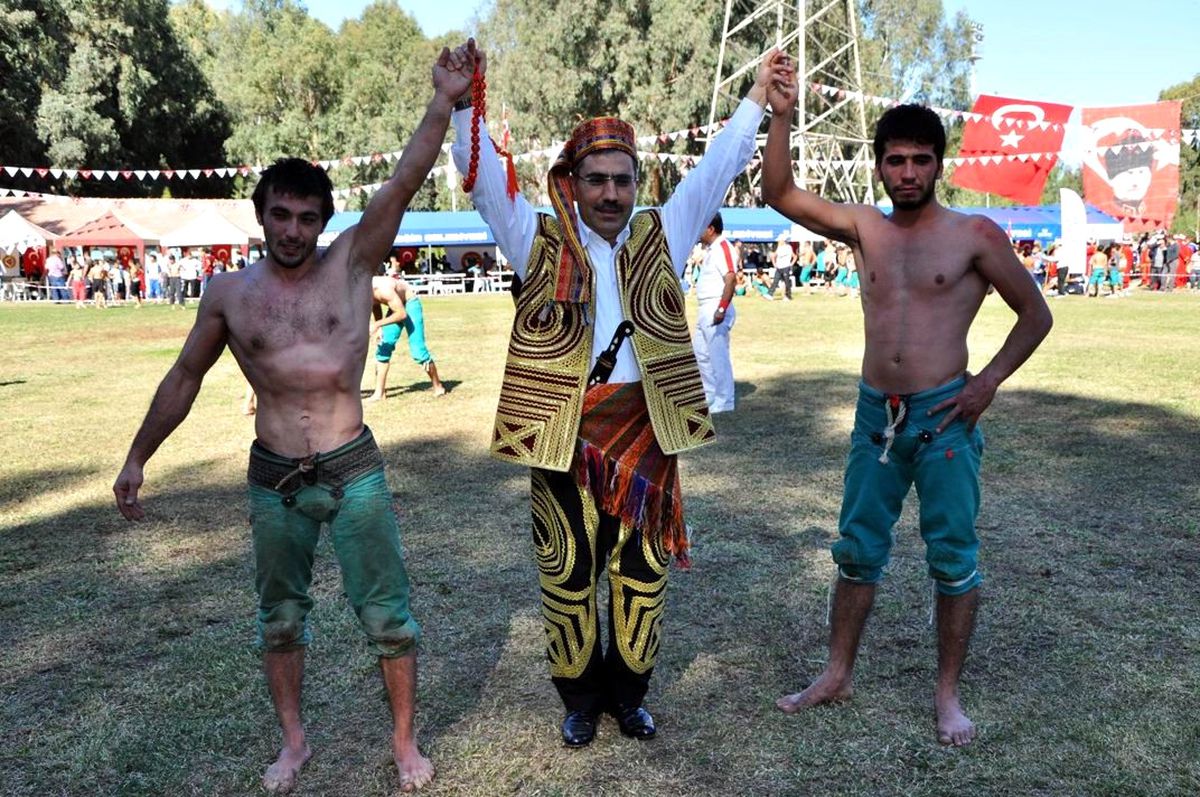 Yüreğir\'de Karakucak Güreşleri Pazar Günü Yapılacak