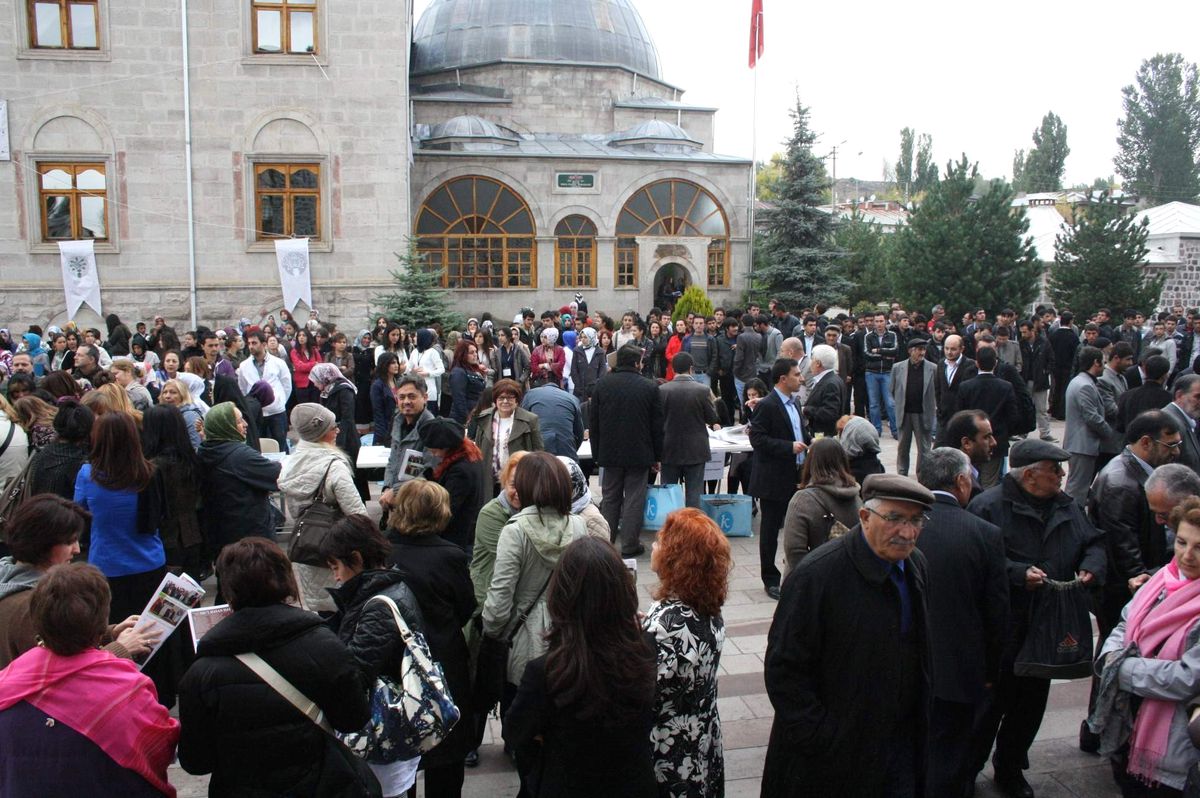 '1. Uluslararası Harakani Sempozyumu' Başladı