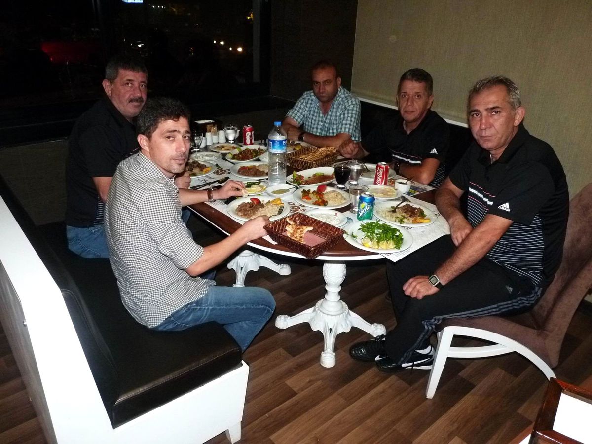 Adana Demirspor\'a Moral Yemeği