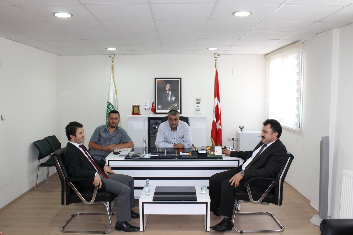 Akhisar İlçe Emniyet Müdüründen Akhisarspor\'a Ziyaret