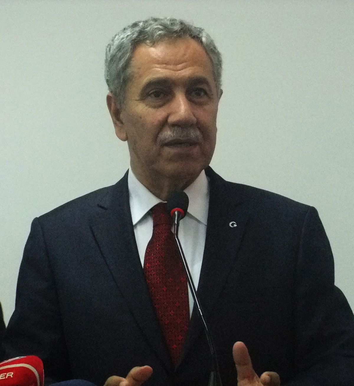 Arınç\'tan "Suriye Uçağı" Açıklaması
