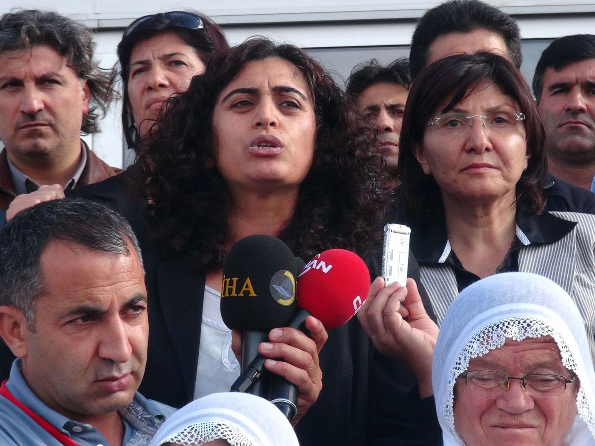 "4 Kişiyi Dağa Gönderdi"