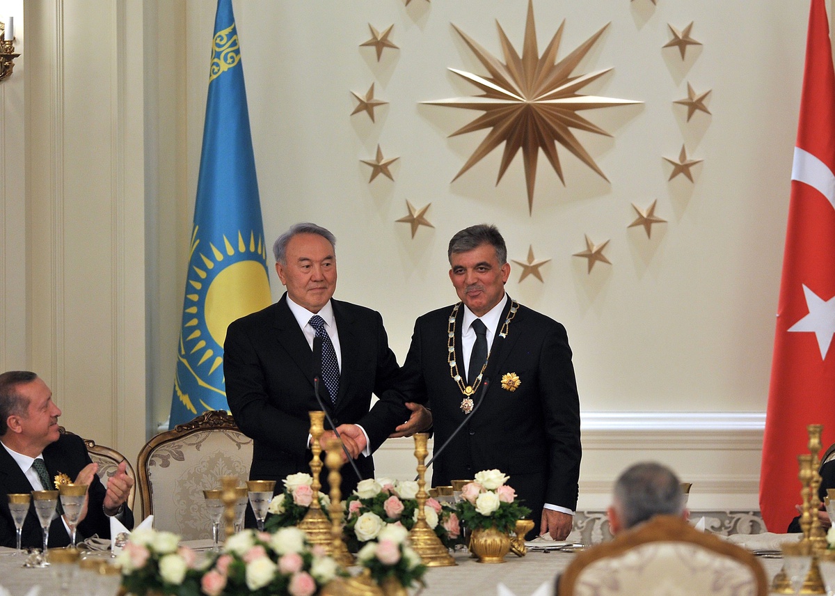 Cumhurbaşkanı Gül, Nazarbayev Onuruna Yemek Verdi
