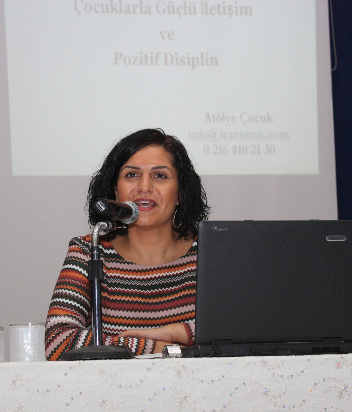 Düzce\'de "Çocuklarla Güçlü İletişim ve Pozitif Disiplin" Konferansı