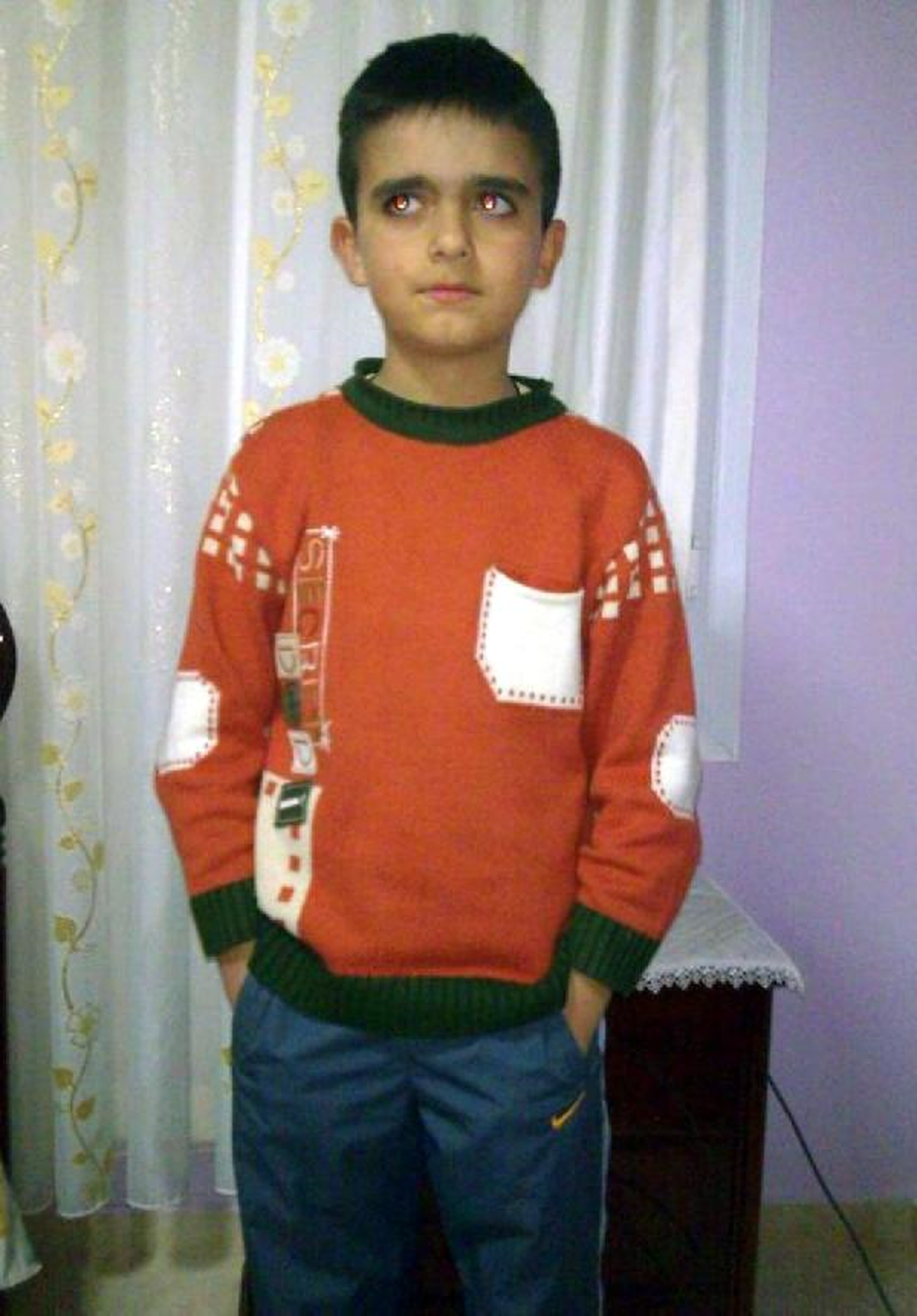 Kaldırıma Çıkan Otomobil Çocuğu Ezdi