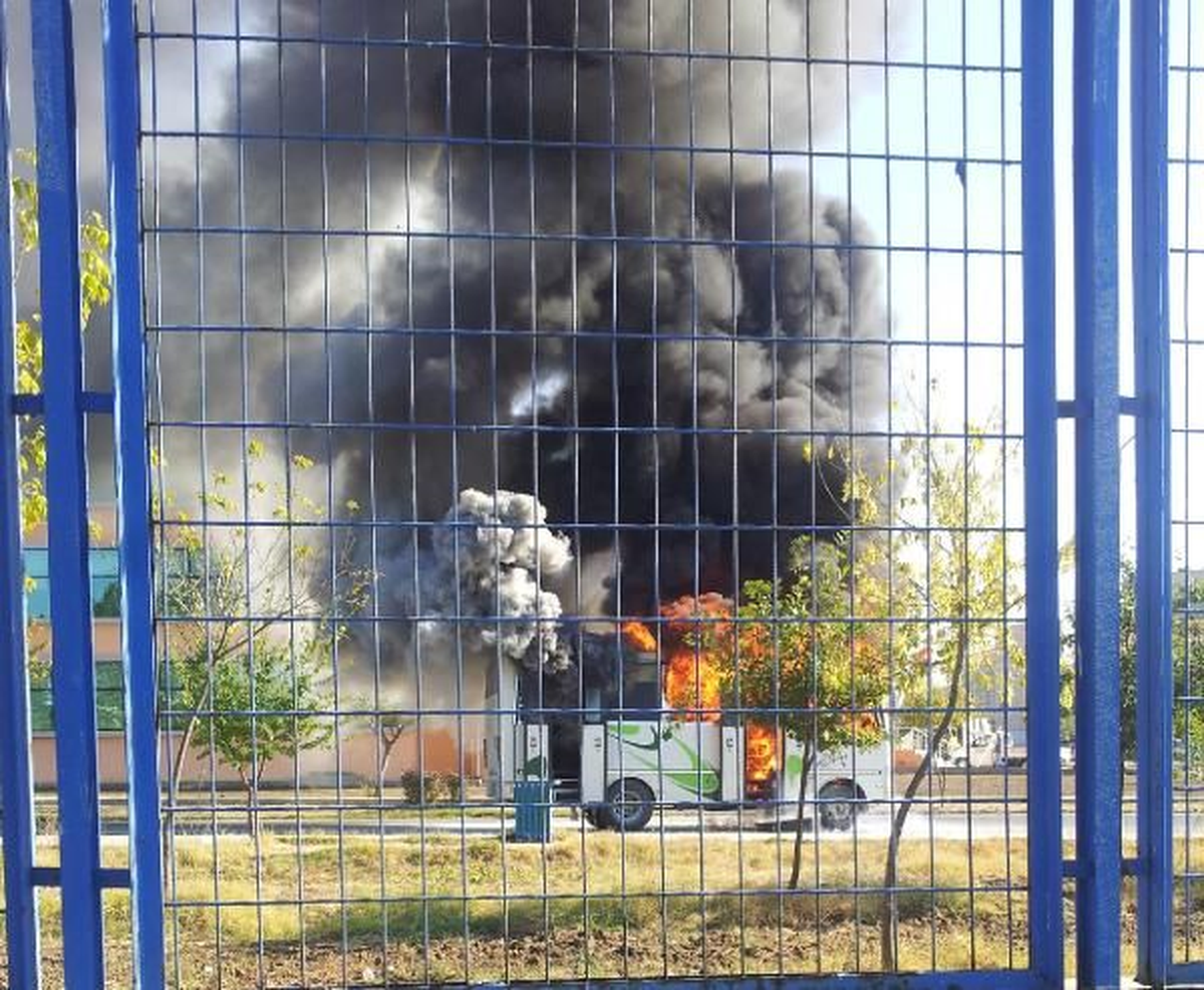 23 Yolcu Az Kalsın Alev Alev Yanıyordu