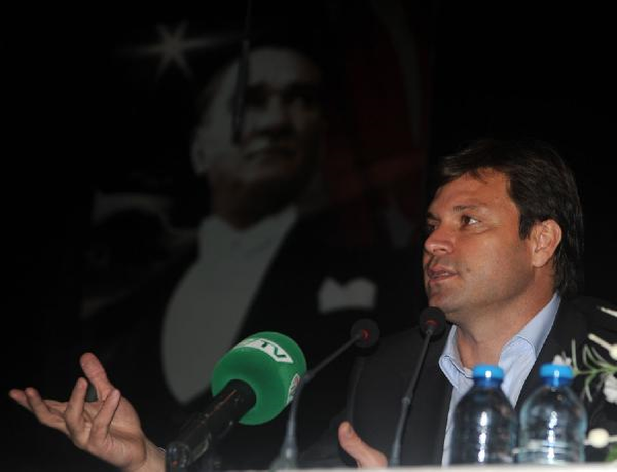 Öğrenciler Sağlam\'ı Terletti