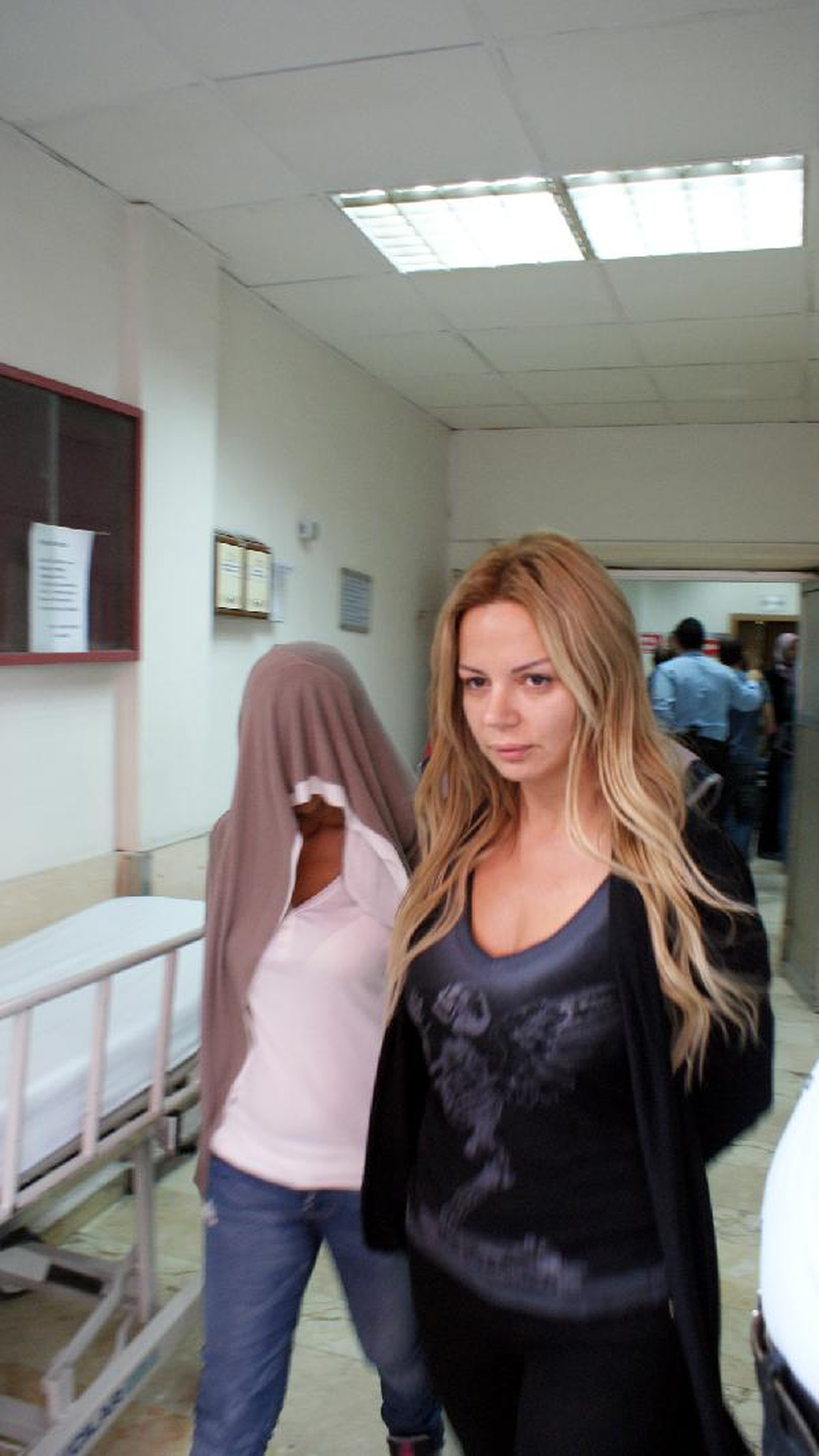 Şafak Operasyonu\'nda Gözaltına Alınanlar Sağlık Kontrolünden Geçti
