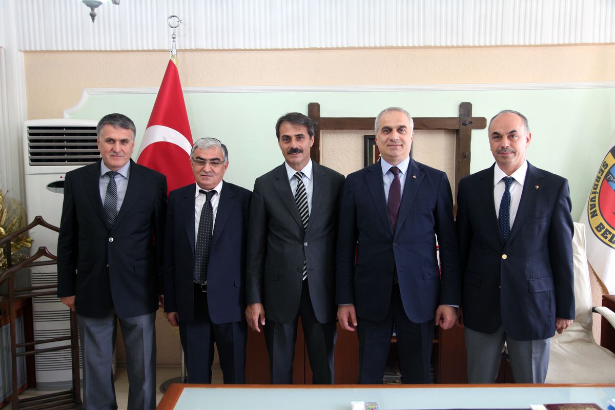 Satso\'dan Başkan Alemdar\'a Ziyaret