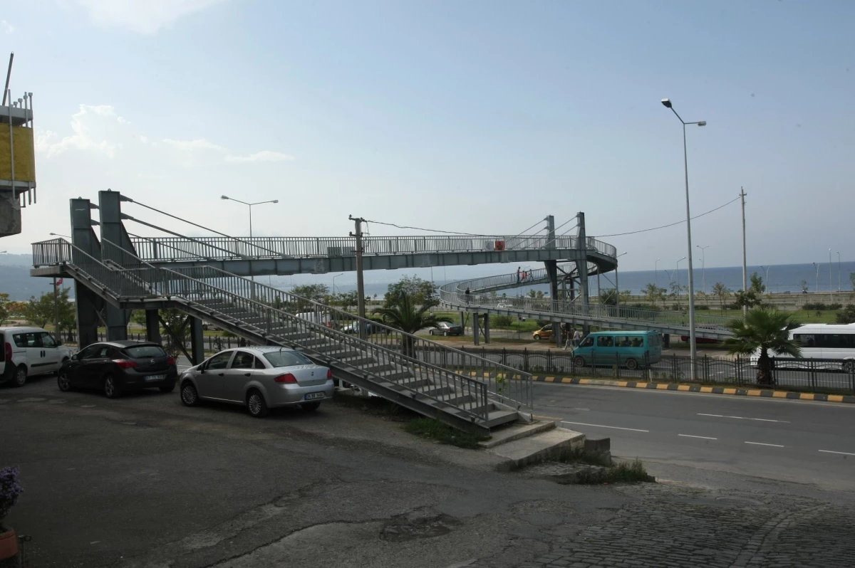 Trabzon\'daki Üst Geçit Soru Önergesi Oldu
