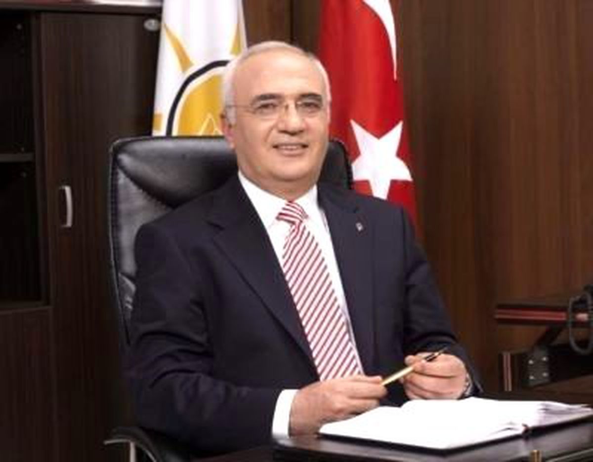 18 Yaşa Seçilme Hakkı Tartışması