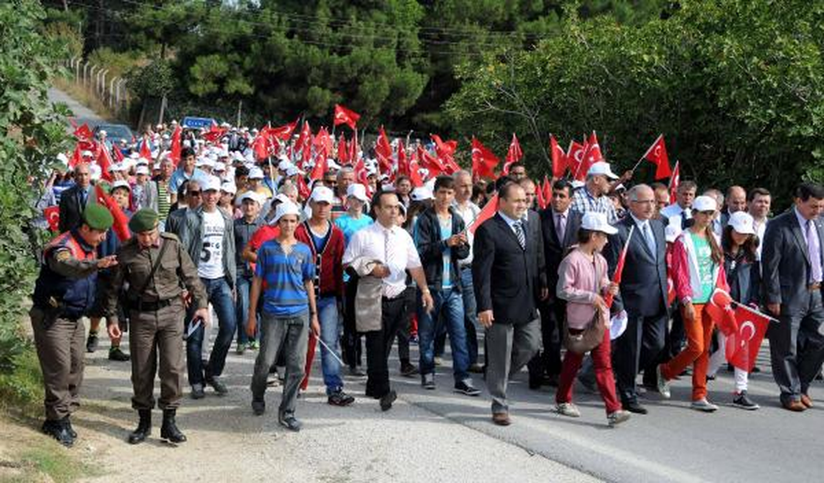 97. Yılda 9 Bin 700 Öğrenci Şehitleriyle Buluşuyor