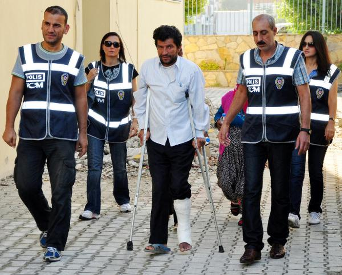 Yakalanan 6 Torbacı Adliyeye Sevk Edildi