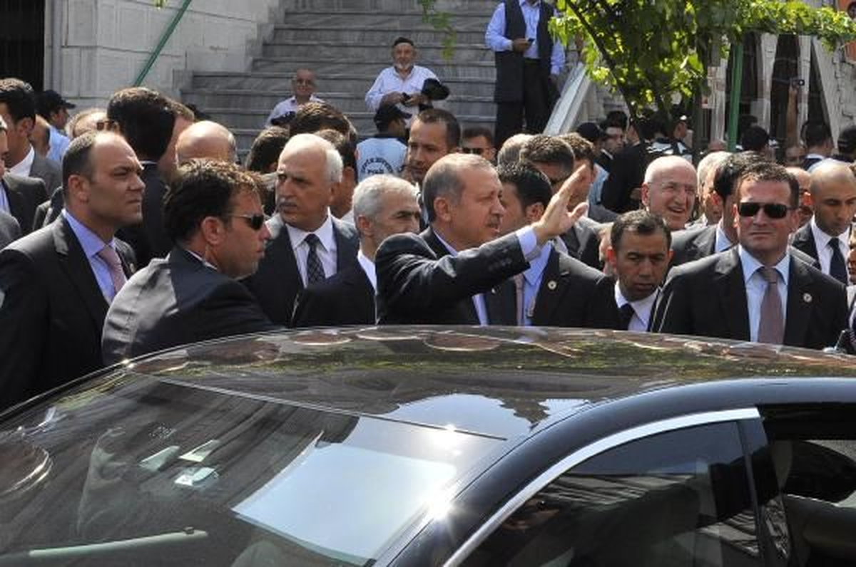Başbakan Erdoğan Cuma Namazını Üsküdar\'da Kıldı