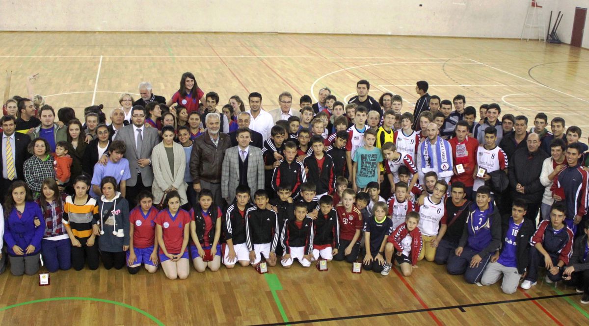 Bolu\'da Neuss Dostluk Turnuvası Sona Erdi