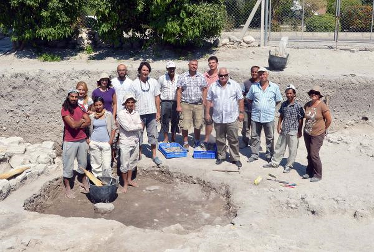 Çeşme'de 3 Bin 500 Yıllık Volkan Patlamasının İzleri